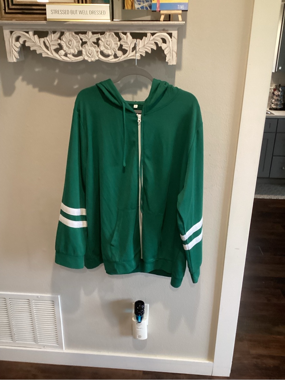 GUC - Green Zip-Up Hoodie Jacket with White Stripes - Sz 3x!